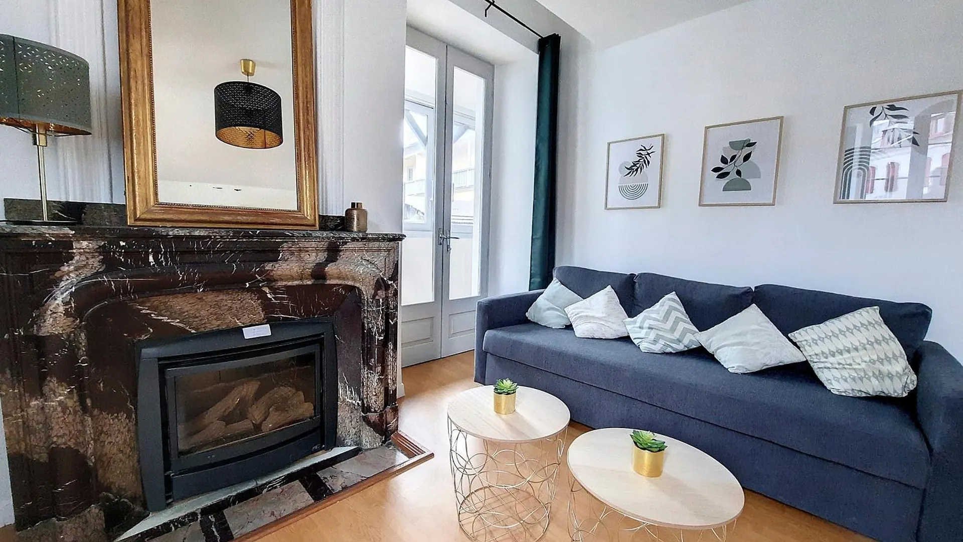 Le Twenties*Fibre*Netflix*Menage Apartment Bagneres-de-Bigorre France